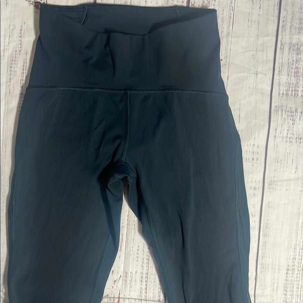 Lululemon Athletica Black Leggings for Versatile Comfort - Picture 4 of 7